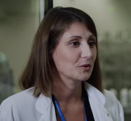 Fanny Corbatto pendant son interview à l’unité de production d’Avène