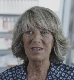 Marie-Ange Martinic pendant son interview dans le film Avène × ELLE