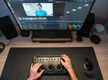 Montage et étalonnage d'un film vidéo en post-production